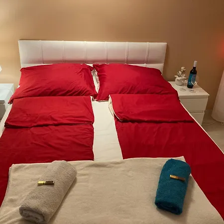 Esztergom Apartman Buitenkant foto
